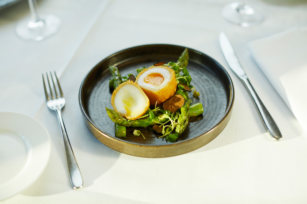 Fine dining at St George's Hill Lawn Tennis Club