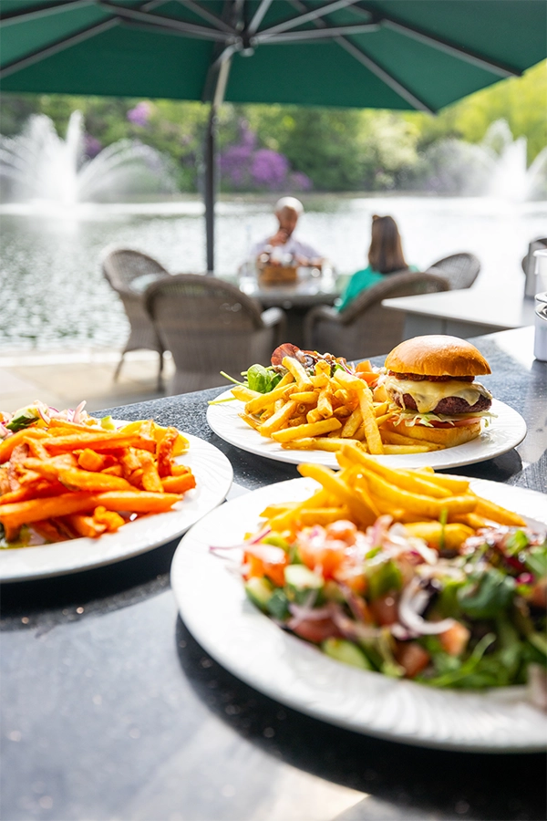 Lakeside dining at St. George's Hill Lawn Tennis Club
